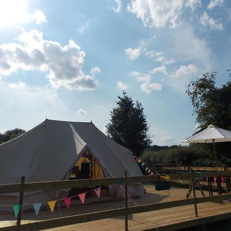 Hope Cottage Bell Tent Retreat แอชบอร์น ภายนอก รูปภาพ