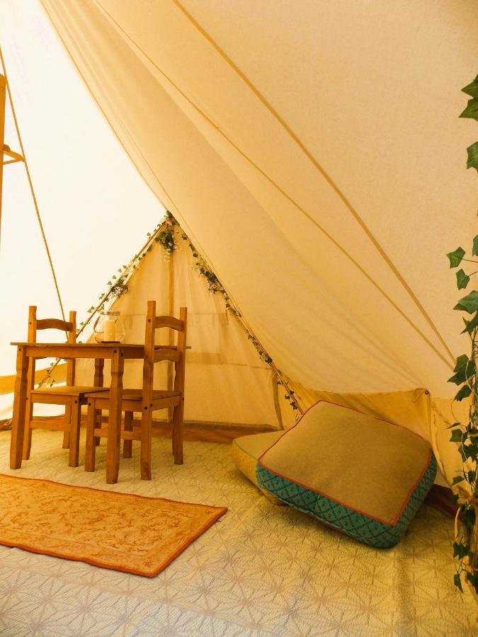 Hope Cottage Bell Tent Retreat แอชบอร์น ภายนอก รูปภาพ