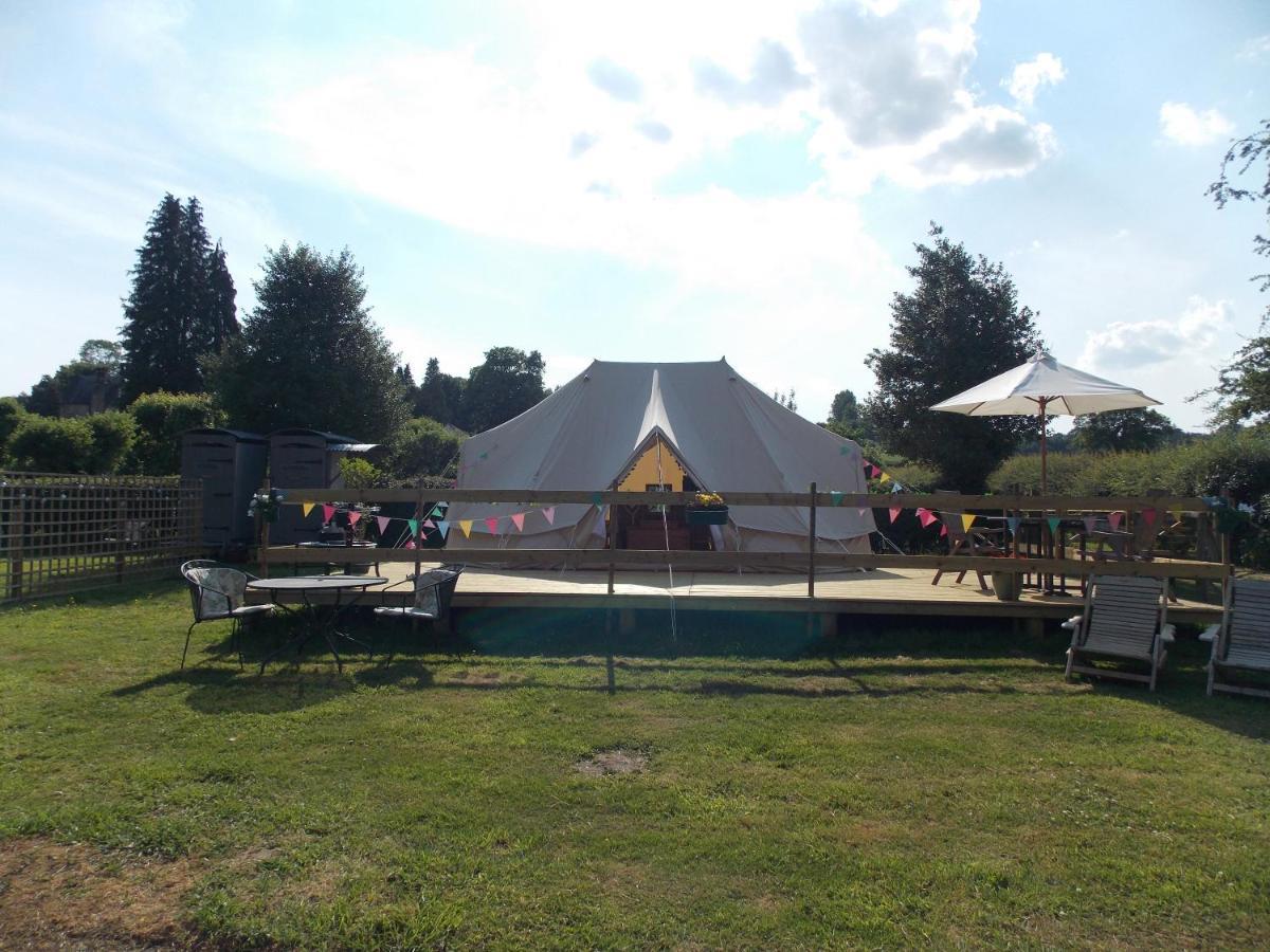 Hope Cottage Bell Tent Retreat แอชบอร์น ภายนอก รูปภาพ