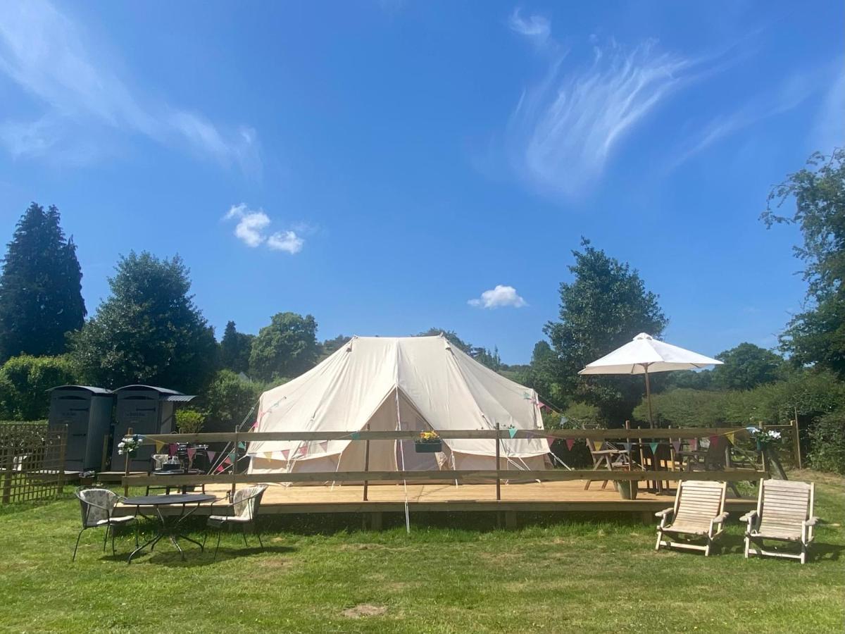 Hope Cottage Bell Tent Retreat แอชบอร์น ภายนอก รูปภาพ