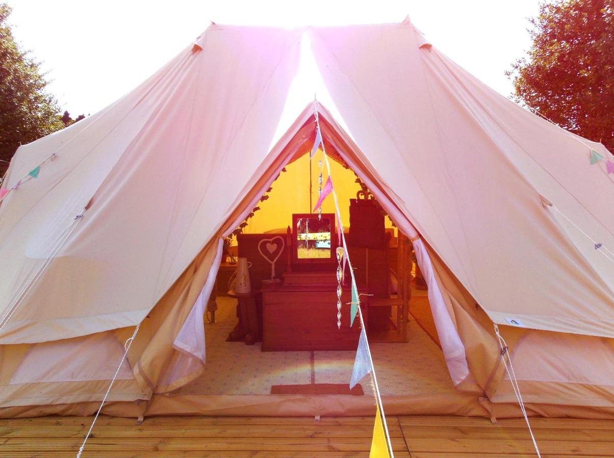 Hope Cottage Bell Tent Retreat แอชบอร์น ภายนอก รูปภาพ